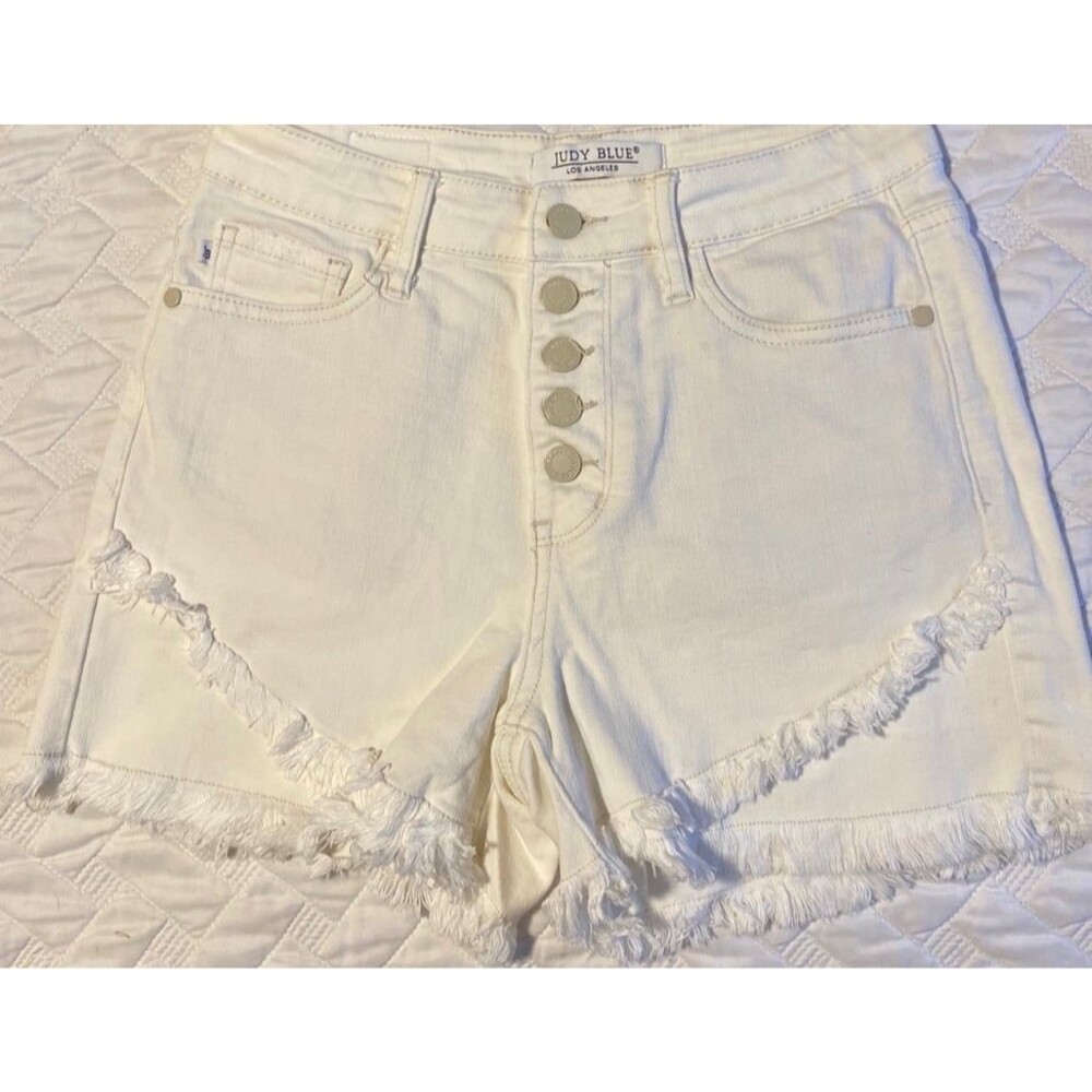 Judy blue shorts Judy blue jeans womens shorts small tulip hem stretchy 2-4 nwot